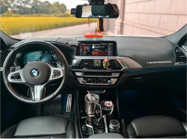 BMW寶馬 X4 XDRIVE30I  第4張相片