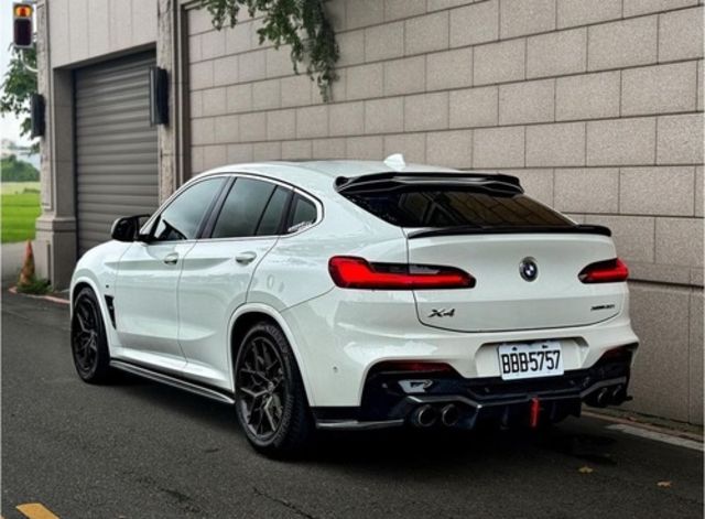 BMW寶馬 X4 XDRIVE30I  第6張相片