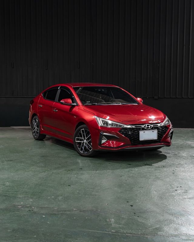 HYUNDAI現代 ELANTRA  第1張相片