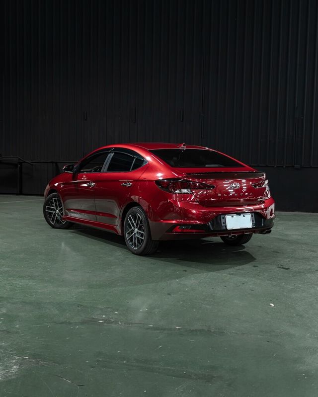 HYUNDAI現代 ELANTRA  第2張相片