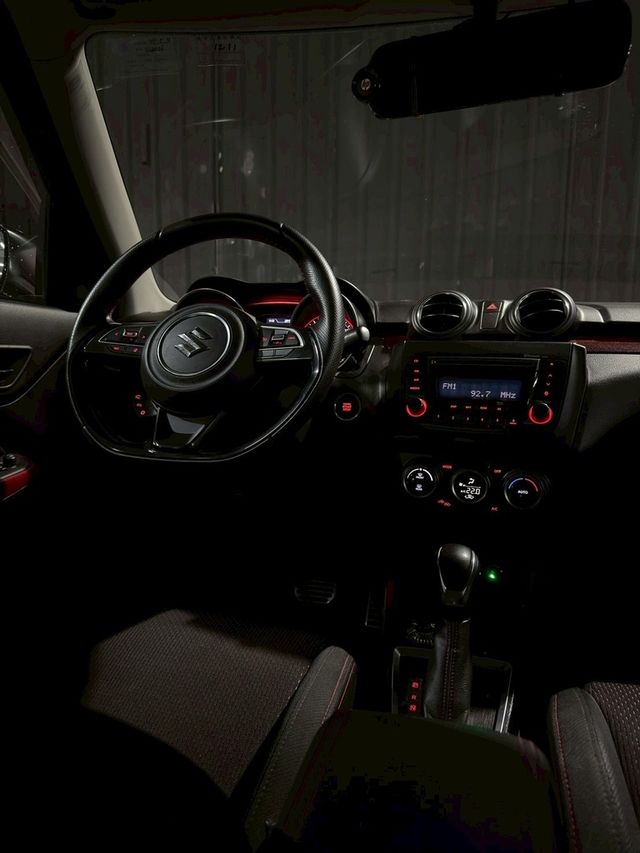 SUZUKI鈴木 SWIFT  第5張相片