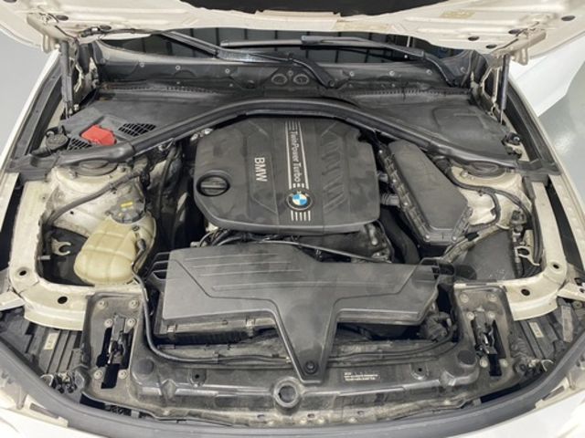BMW寶馬 320D  第6張相片