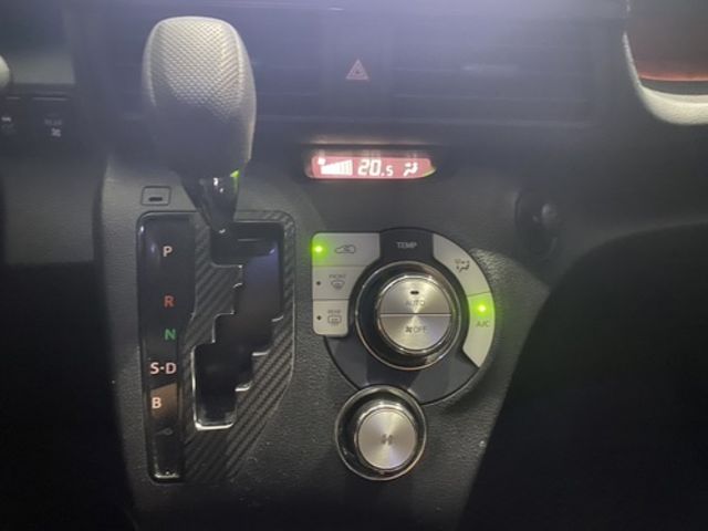 TOYOTA豐田 SIENTA  第10張相片