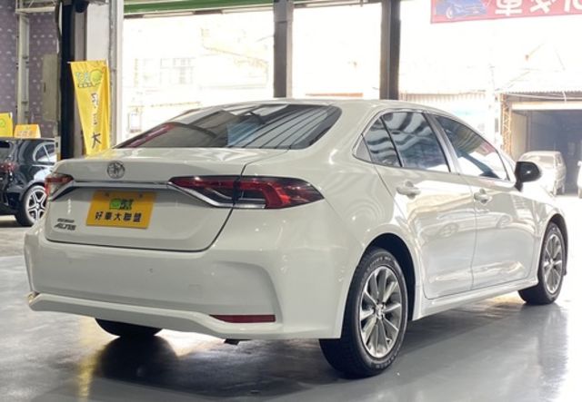 TOYOTA豐田 ALTIS  第3張相片