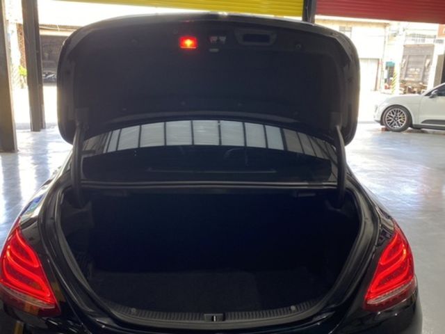 M-BENZ賓士 C300  第16張相片