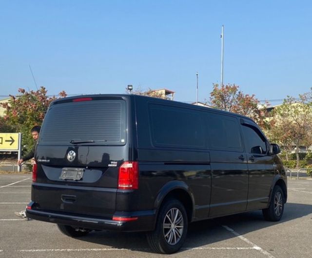 VOLKSWAGEN福斯 T5 CARAVELLE  第2張相片
