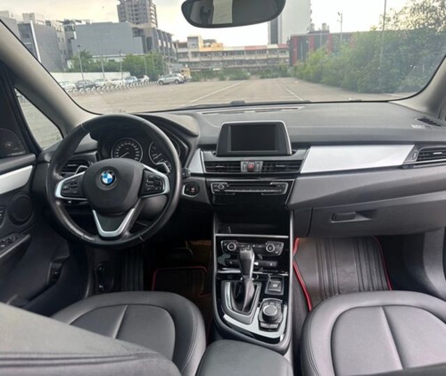BMW寶馬 218D  第5張相片