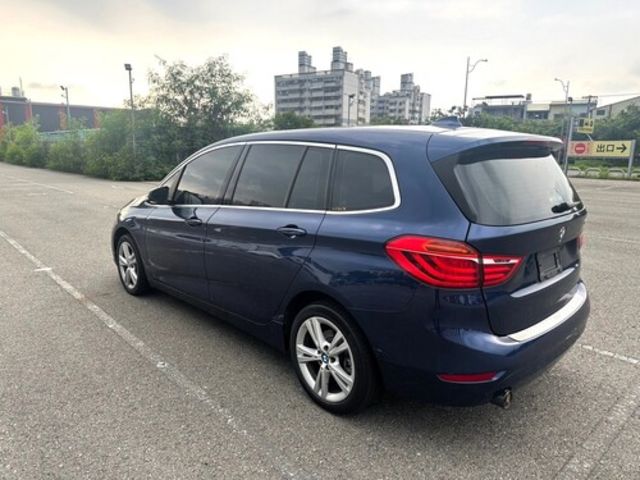 BMW寶馬 218D  第7張相片