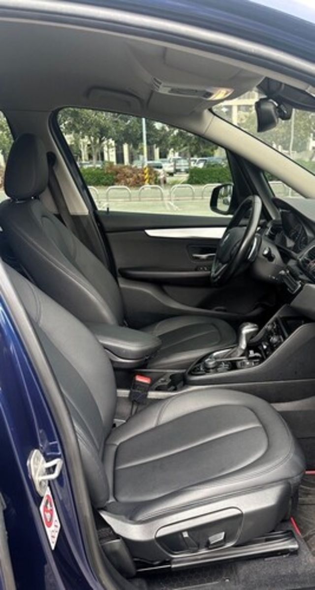 BMW寶馬 218D  第11張相片