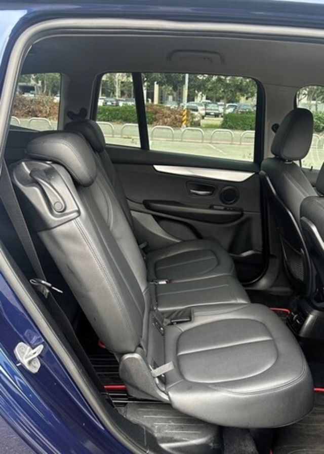BMW寶馬 218D  第12張相片