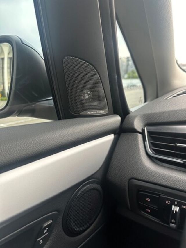 BMW寶馬 218D  第16張相片