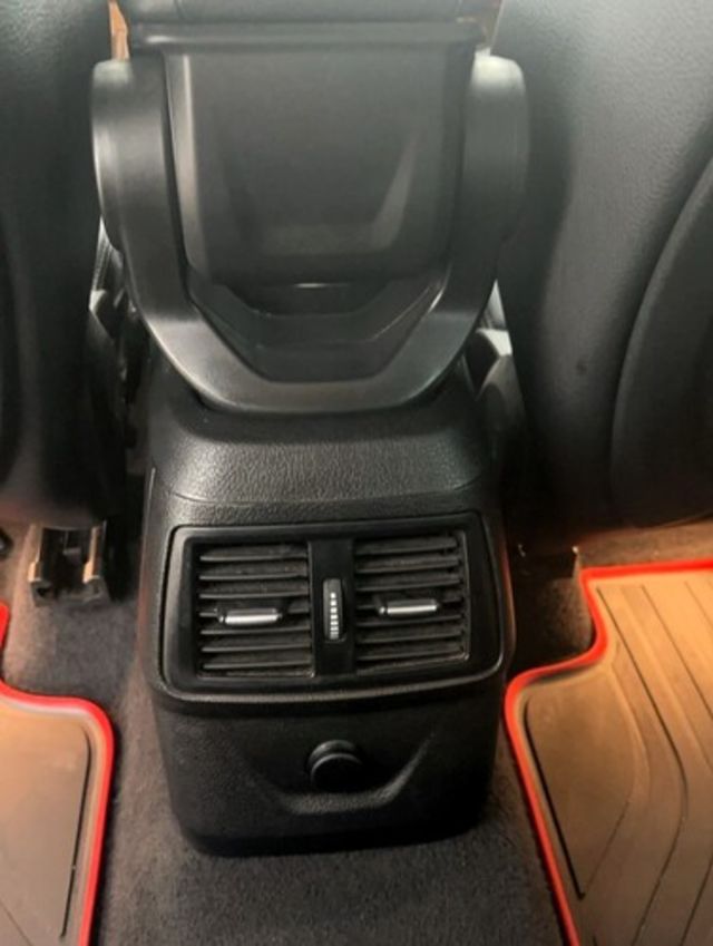 BMW寶馬 218D  第19張相片