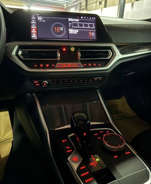 BMW寶馬 330I  第6張相片