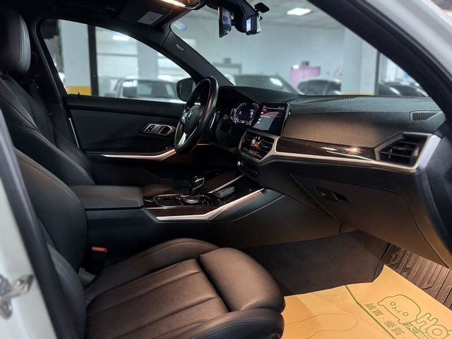 BMW寶馬 330I  第13張相片