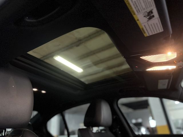 BMW寶馬 330I  第14張相片