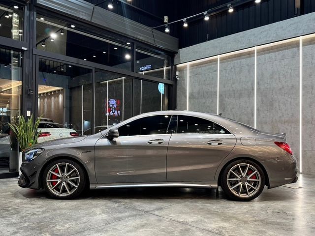 M-BENZ賓士 CLA45 AMG  第3張相片