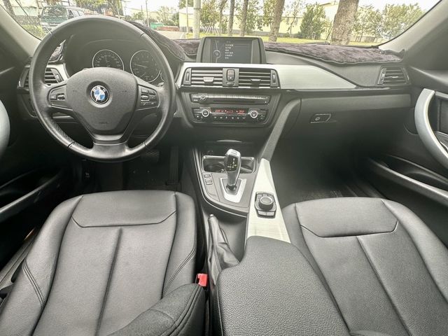 BMW寶馬 316I  第6張相片