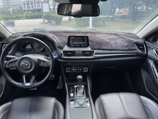 MAZDA馬自達 MAZDA 3  第5張相片