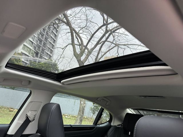 LEXUS凌志 ES300H  第13張相片