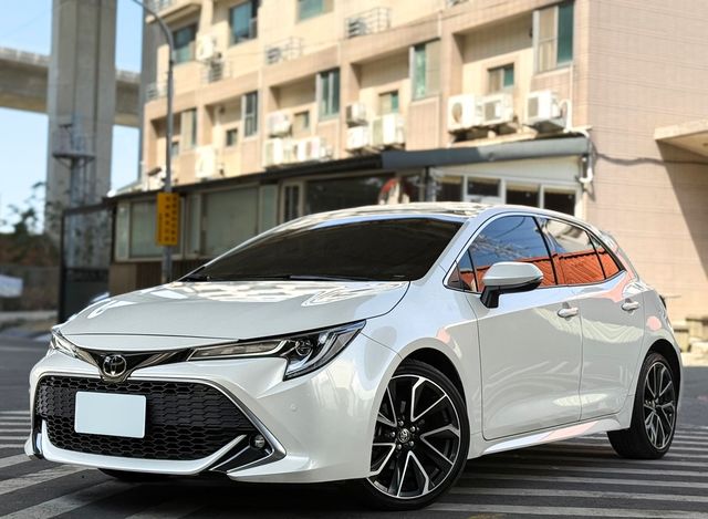 TOYOTA豐田 AURIS  第1張相片