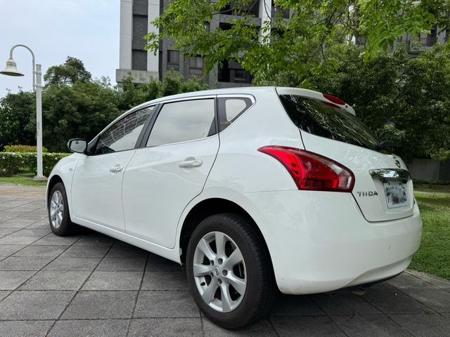 NISSAN日產 TIIDA  第2張相片