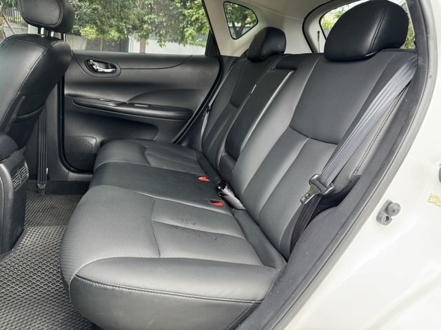 NISSAN日產 TIIDA  第4張相片