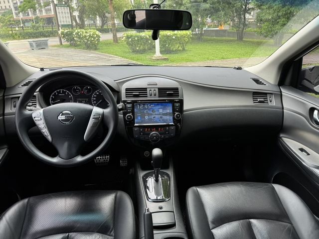 NISSAN日產 TIIDA  第5張相片