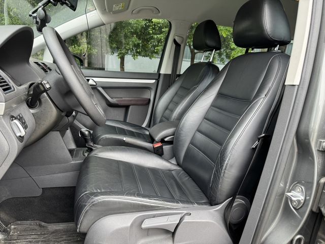 VOLKSWAGEN福斯 TOURAN  第3張相片