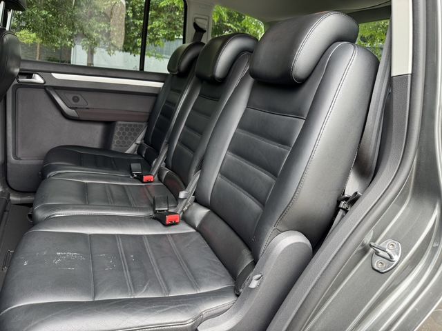 VOLKSWAGEN福斯 TOURAN  第4張相片
