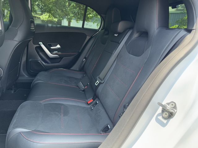 M-BENZ賓士 A180  第4張相片
