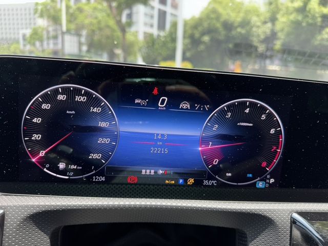 M-BENZ賓士 A180  第7張相片