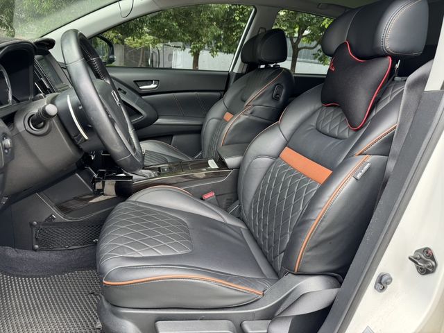 LUXGEN納智捷 U6 TURBO  第3張相片