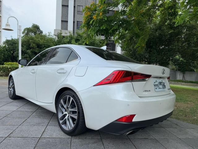 LEXUS凌志 IS 300  第2張相片