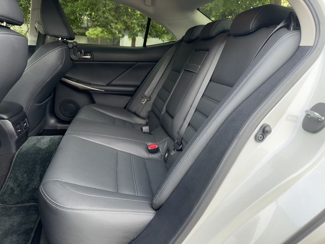 LEXUS凌志 IS 300  第4張相片