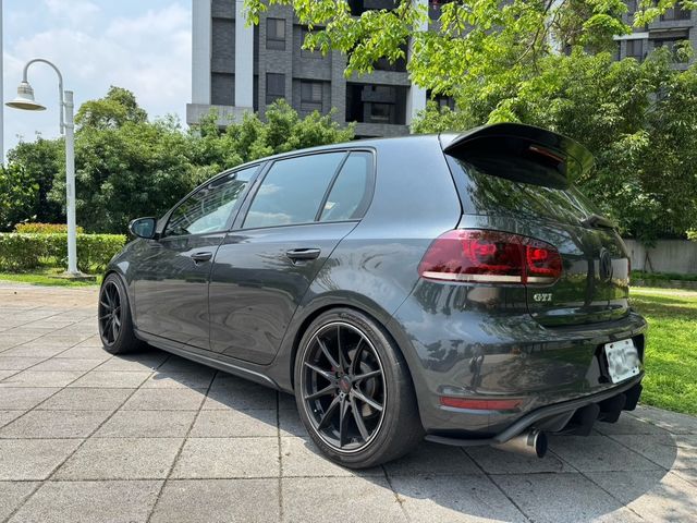 VOLKSWAGEN福斯 GOLF GTI  第2張相片
