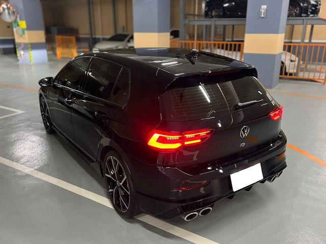 VOLKSWAGEN福斯 GOLF R  第2張相片