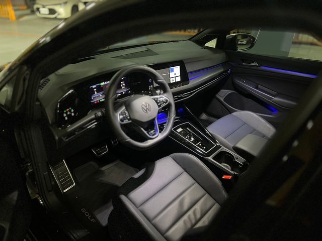VOLKSWAGEN福斯 GOLF R  第3張相片
