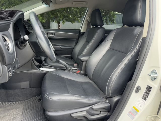 TOYOTA豐田 ALTIS  第3張相片