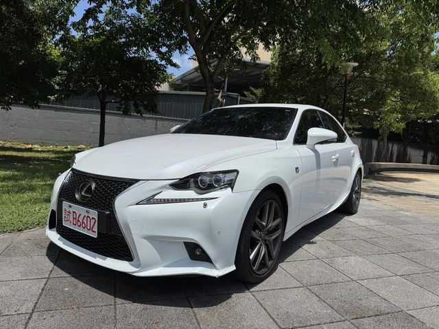 LEXUS凌志 IS200T  第1張相片