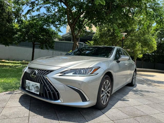 LEXUS凌志 ES200  第1張相片