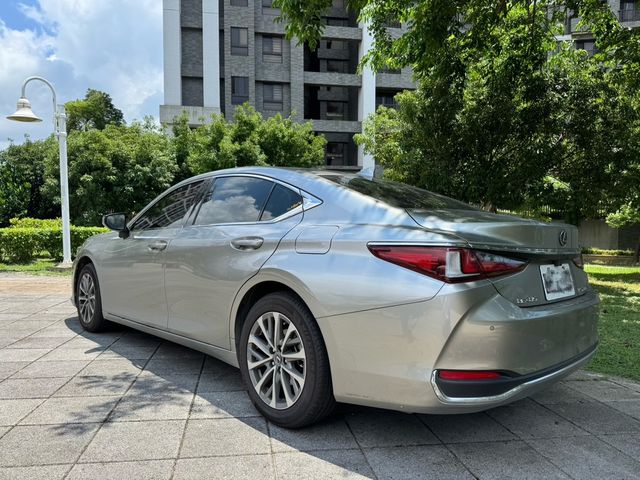 LEXUS凌志 ES200  第2張相片