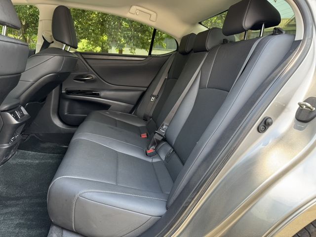 LEXUS凌志 ES200  第4張相片