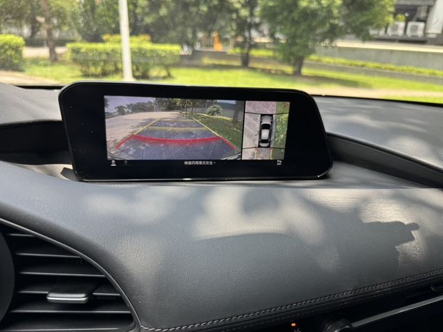 MAZDA馬自達 MAZDA 3  第9張相片