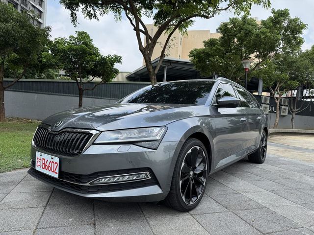 SKODA司科達 SUPERB COMBI  第1張相片
