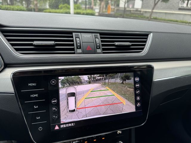 SKODA司科達 SUPERB COMBI  第8張相片