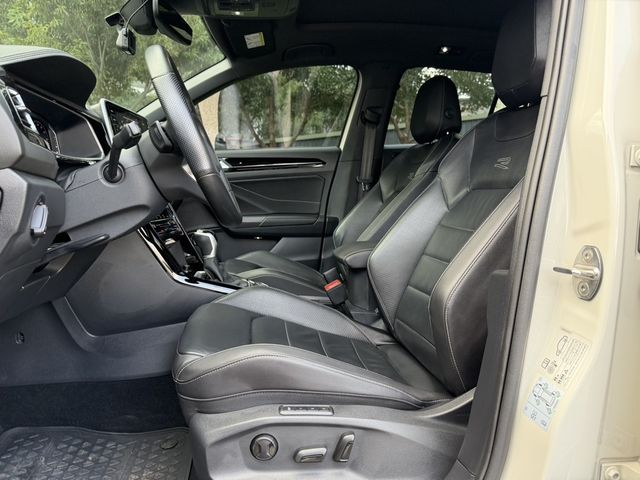 VOLKSWAGEN福斯 T-ROC  第3張相片