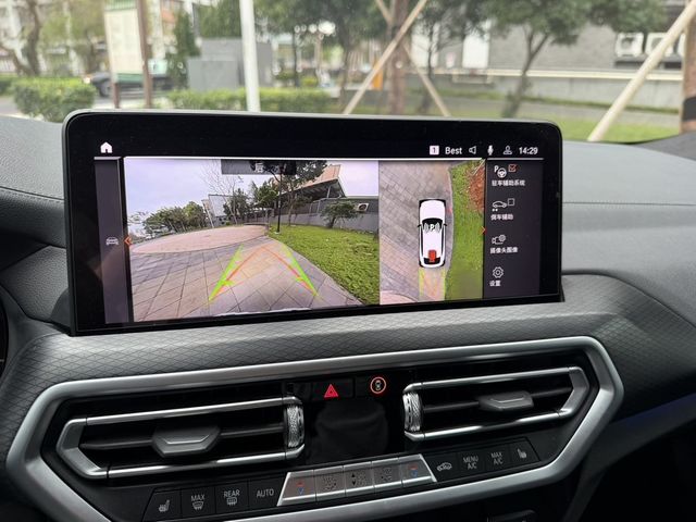 BMW寶馬 X4 M40I  第12張相片