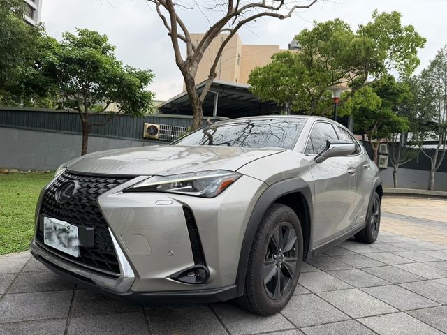 LEXUS凌志 UX250H  第1張相片