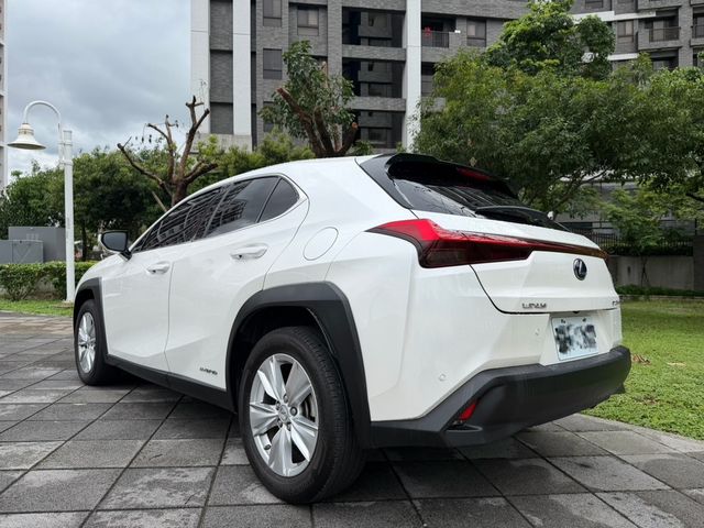 LEXUS凌志 UX250H  第2張相片
