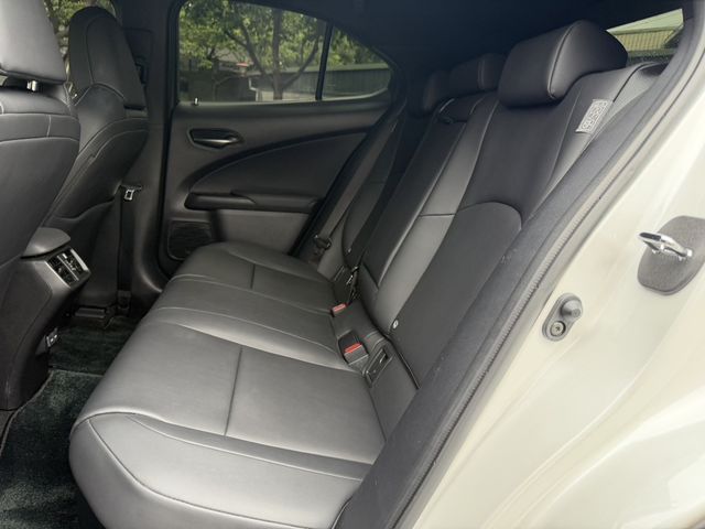 LEXUS凌志 UX250H  第4張相片